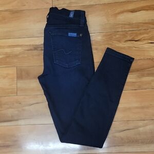 7 For All Mankind Gwenevere Size 26 Deep Indigo Stretch Skinny Jeans.